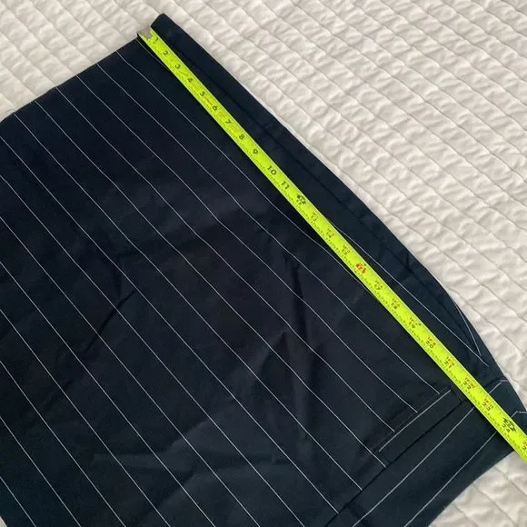 Benetton Pinstipe Pencil Skirt Size Small - Picture 10 of 12